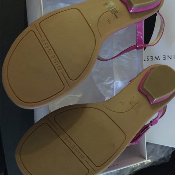 Nine West Pink Fuchsia Flat Thong Sandals - Picture 2 of 2